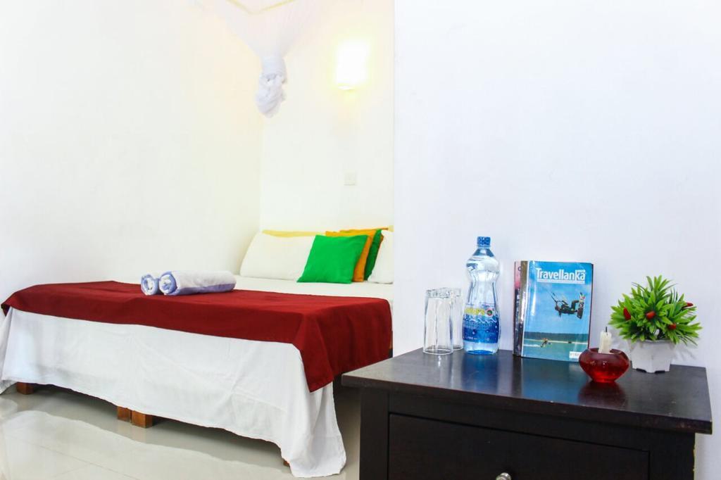 פולונרואה Sanctuary Cove Guest House מראה חיצוני תמונה